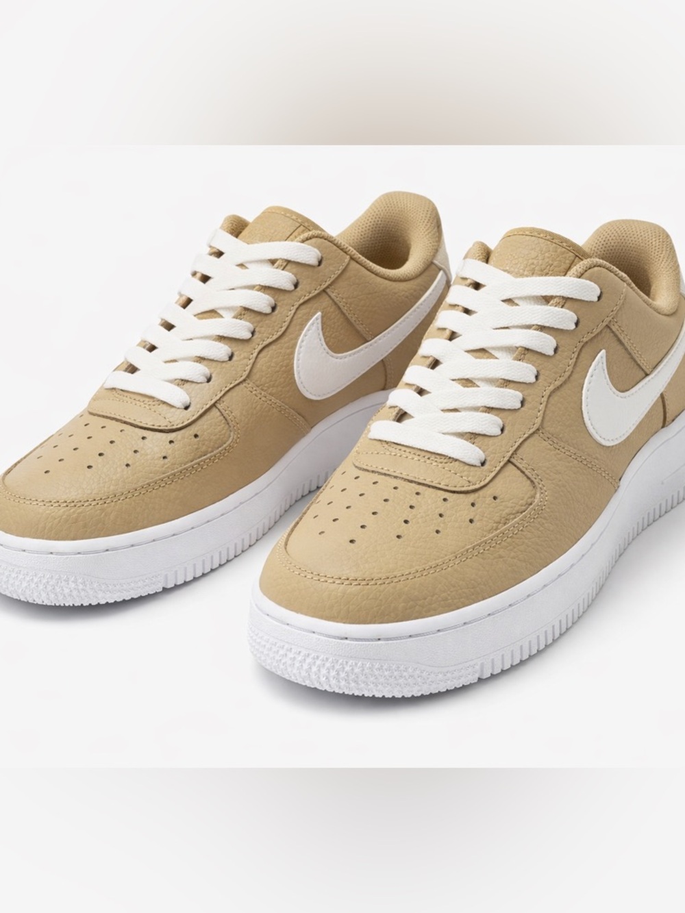 Men’s Tan Low-Top Sneakers – Clean Minimalist Style (Like New)